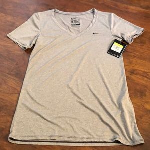 Nike v-neck dri-fit tee size small striped
